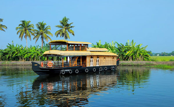 deluxe houseboat kerala