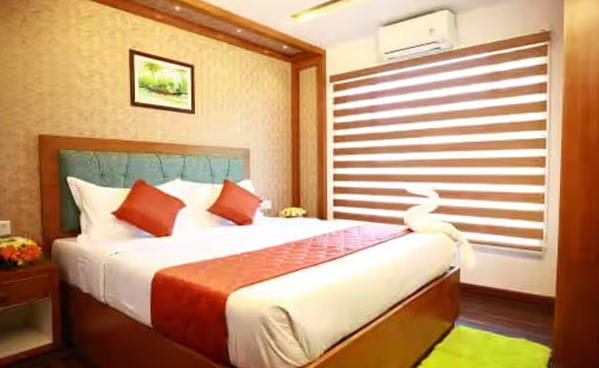 Premium houseboat kerala